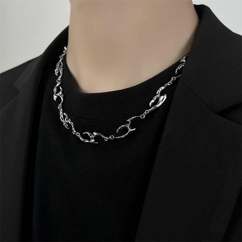 Irregular Shaped Metal Necklac - đánh giá và giá Street Fashion Trend 2025