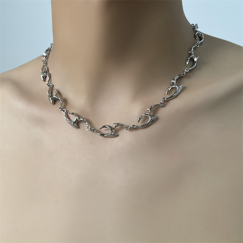 Irregular Shaped Metal Necklac - đánh giá và giá Street Fashion Trend 2025