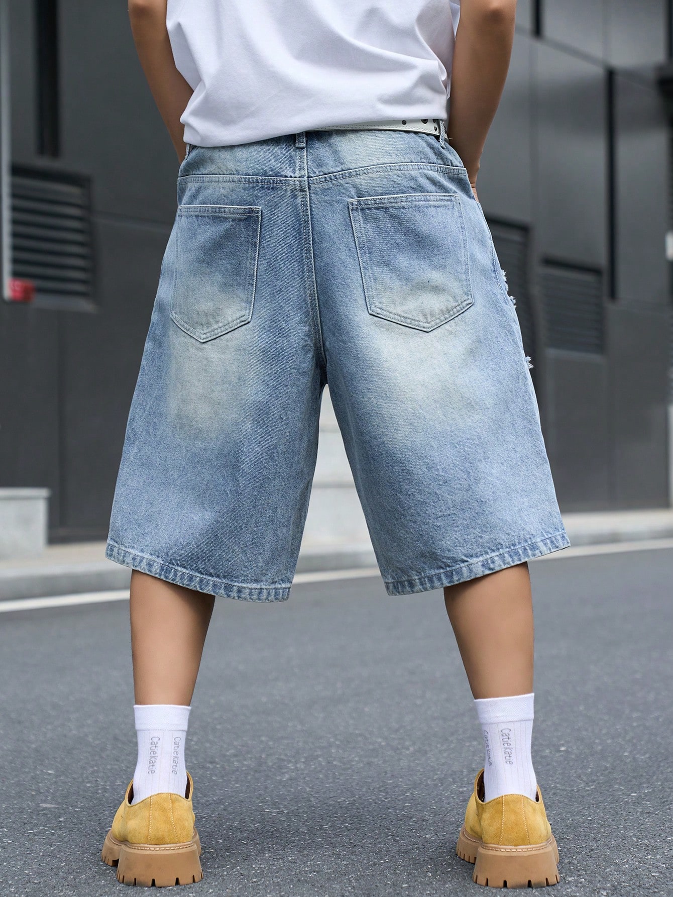 Men's Loose Fit Denim Bermuda  - đánh giá và giá Street Fashion Jeans